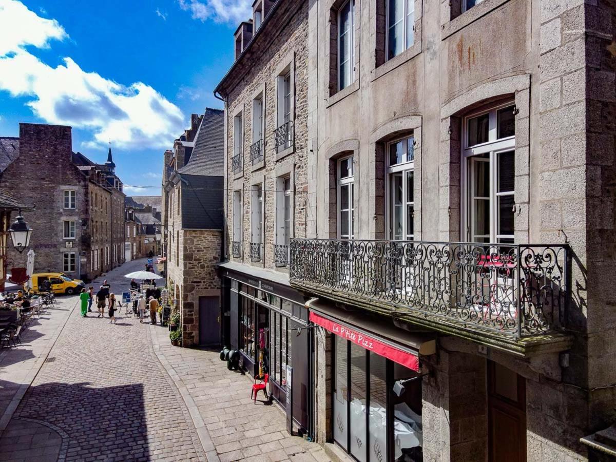 Appartement De La Tour De L'Horloge De Dinan Exterior foto